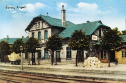 Kreuzungspunkt zwischen Kleinbahn und der Strecke Kiel-Flensburg: Der Bahnhof Sörup in Angeln 1915 
