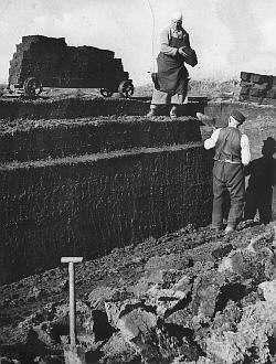 Torfabbau im Weißen Moor um 1930