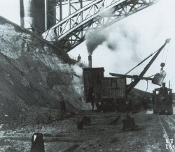Mit Dampfbagger begann schon 1907 der erste Ausbau des „Kaiser-Wilhelm-Kanals“