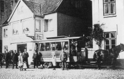 1907 Schleswig: Die Pferdebahn am Rathausmarkt